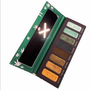 💚MELT COSMETICS • Smoke Sessions Palette💚